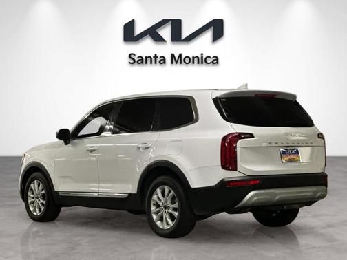 2022 Kia Telluride LX