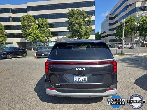 2025 Kia Carnival LXS