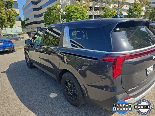 2025 Kia Carnival LXS