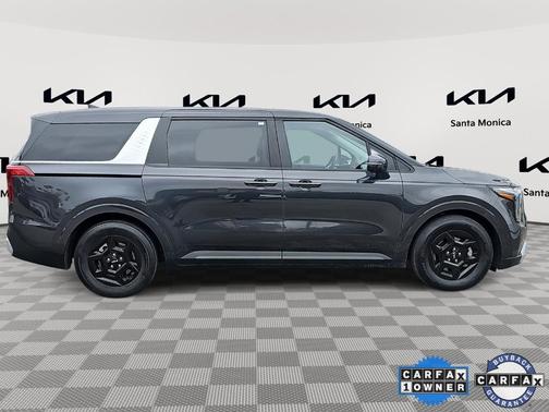 2025 Kia Carnival LXS