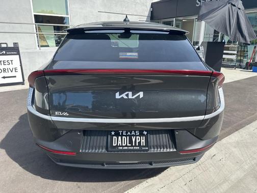 2024 Kia EV6 Light