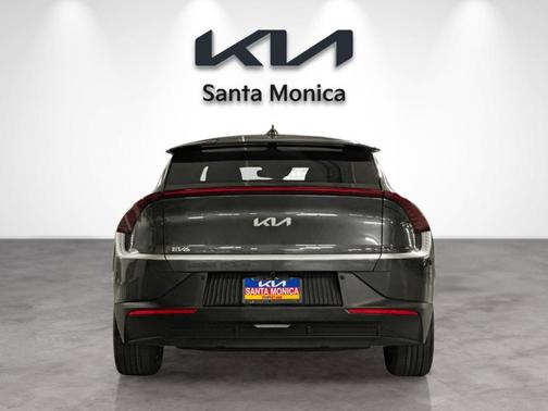 2024 Kia EV6 Light