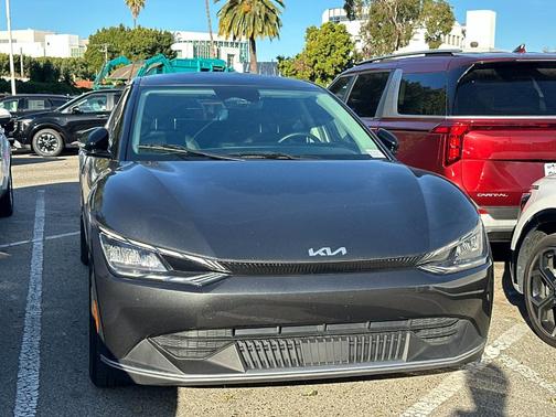 2024 Kia EV6 Light