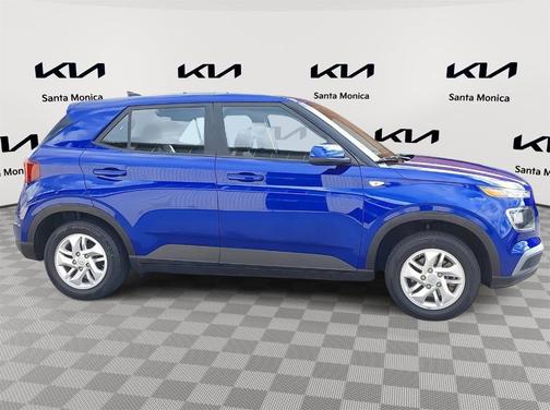 2022 Hyundai VENUE SE