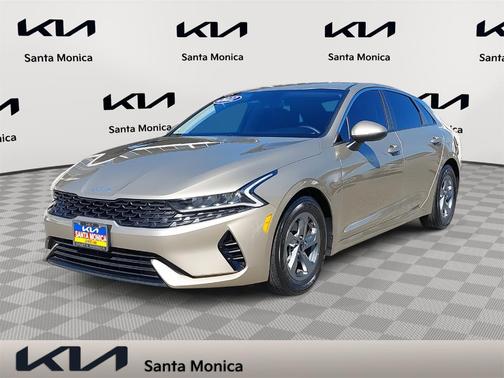 2022 Kia K5 LXS