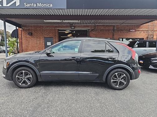 2024 Kia Niro EX