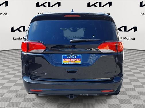 2018 Chrysler Pacifica Limited
