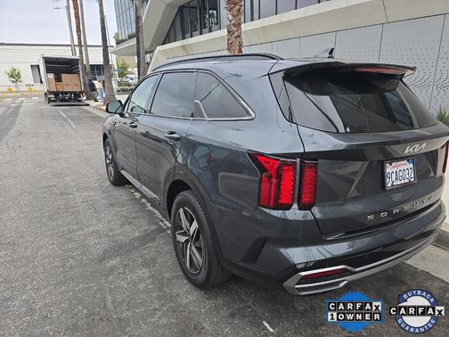 2022 Kia Sorento S