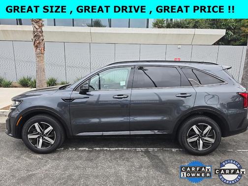 2022 Kia Sorento S