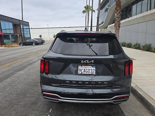 2022 Kia Sorento S