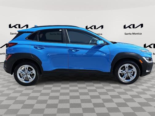 2022 Hyundai KONA SEL