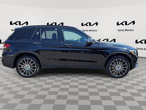 2022 Mercedes-Benz GLC 300 Base 4MATIC