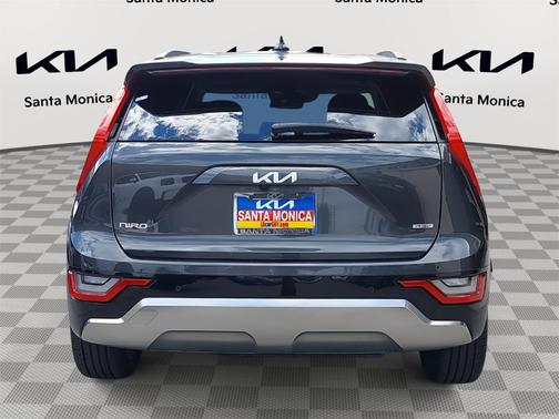 2023 Kia Niro Plug-In Hybrid SX Touring