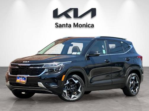 Fusion Orange 2024 Kia Seltos EX