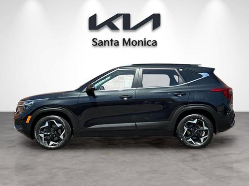 Fusion Orange 2024 Kia Seltos EX