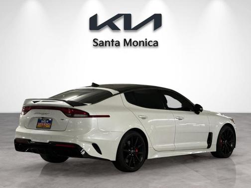 2022 Kia Stinger GT2