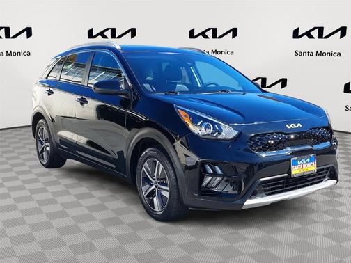 2022 Kia Niro LXS