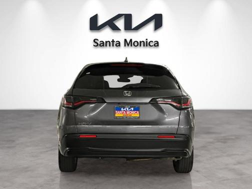 Urban Gray Pearl 2024 Honda HR-V LX
