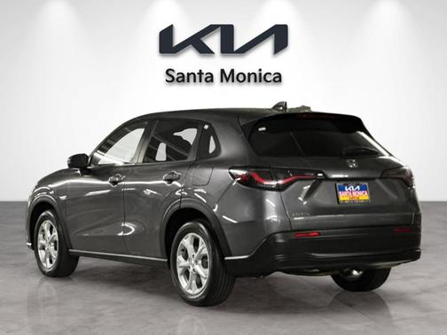 Urban Gray Pearl 2024 Honda HR-V LX