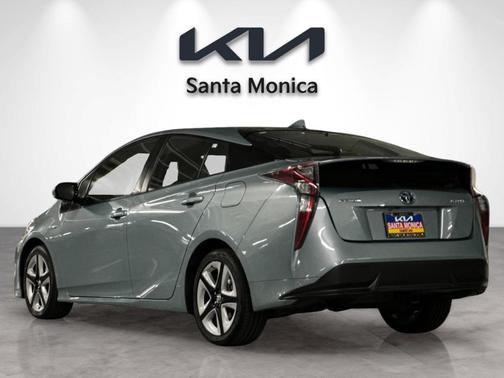 2017 Toyota Prius Four