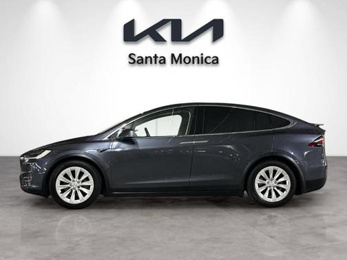 2017 Tesla Model X 75D