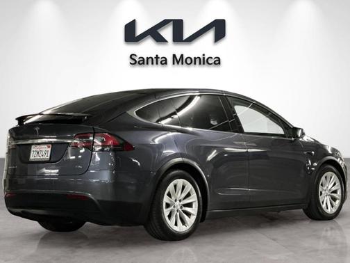 2017 Tesla Model X 75D