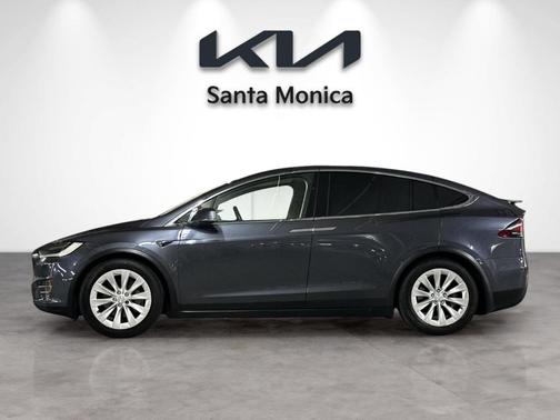 2017 Tesla Model X 75D