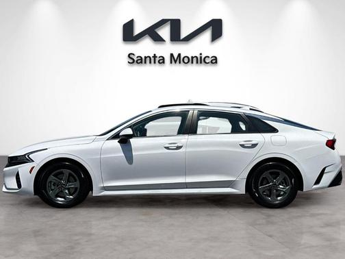 Glacial White Pearl 2021 Kia K5 LXS