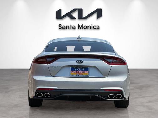 Silky Silver 2018 Kia Stinger Base