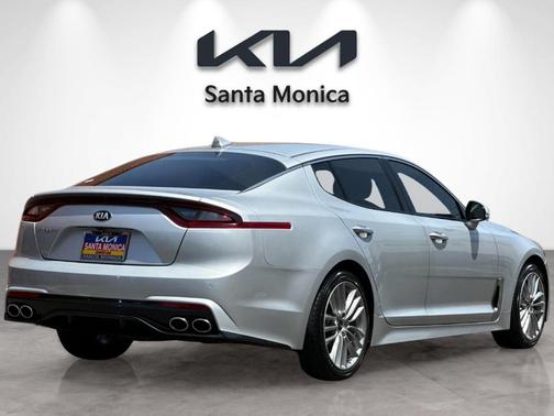 Silky Silver 2018 Kia Stinger Base