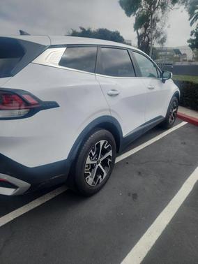 Glacial White Pearl 2024 Kia Sportage EX