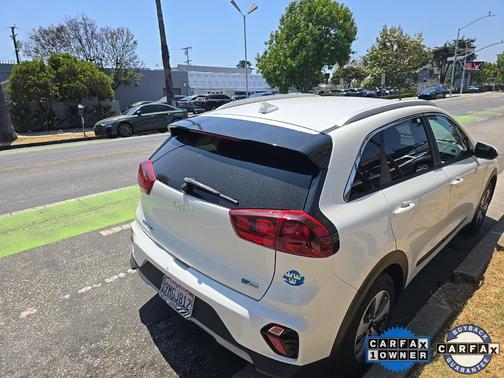 2022 Kia Niro LX