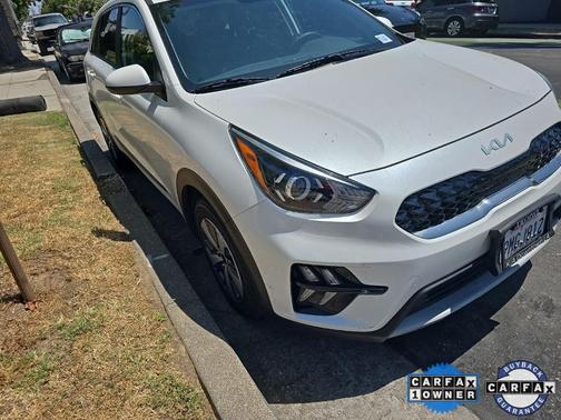 2022 Kia Niro LX