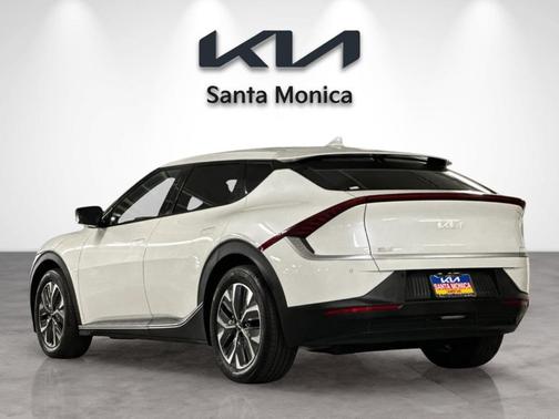 2024 Kia EV6 Light