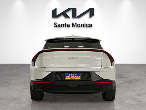 2024 Kia EV6 Light