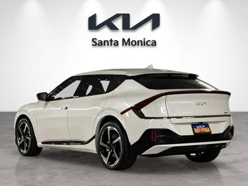 Snow White Pearl 2023 Kia EV6 GT
