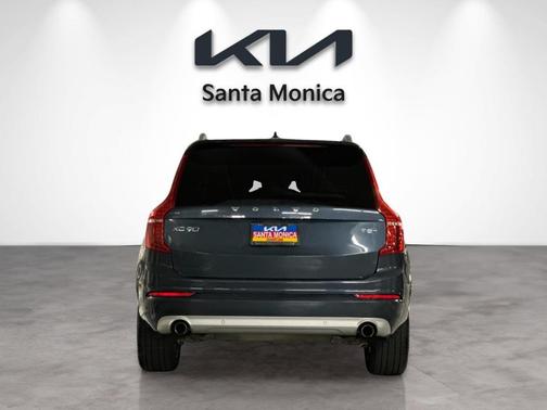 2018 Volvo XC90 T5 Momentum