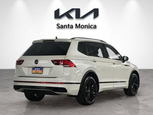 2023 Volkswagen Tiguan 2.0T SE R-Line Black