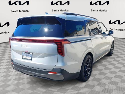 2025 Kia Carnival SX Prestige