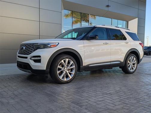 2023 Ford Explorer Platinum