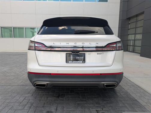 2019 Lincoln Nautilus Select