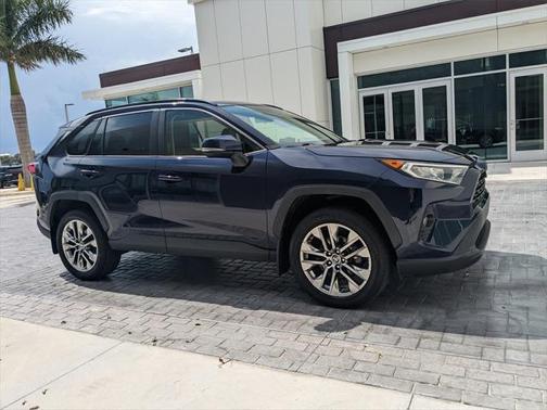2019 Toyota RAV4 XLE Premium