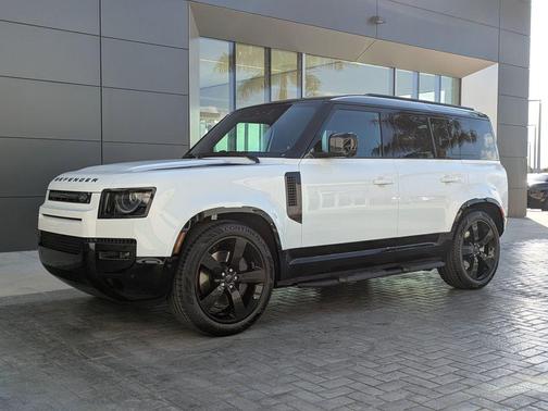 Fuji White 2026 Land Rover Defender P400 X-Dynamic SE