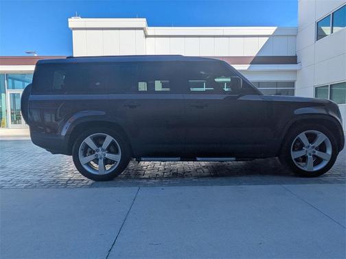 2023 Land Rover Defender 130 First Edition
