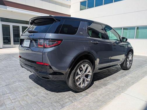 2026 Land Rover Discovery Sport Landmark