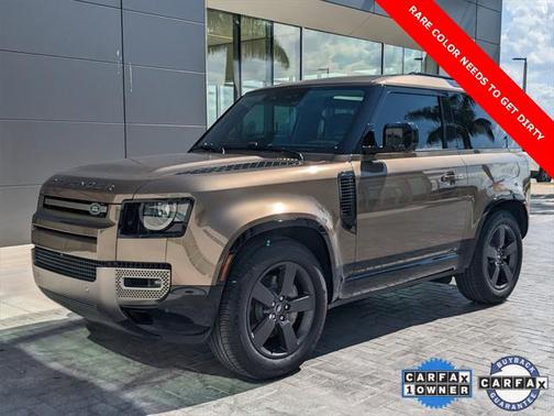 2024 Land Rover Defender 90 P400 X-Dynamic SE