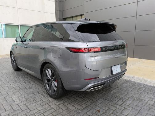 2025 Land Rover Range Rover Sport SE