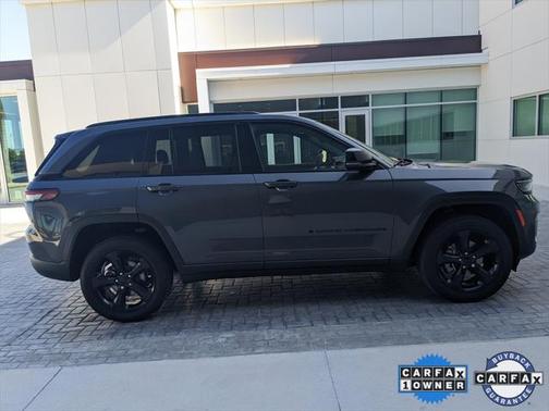 2024 Jeep Grand Cherokee Altitude