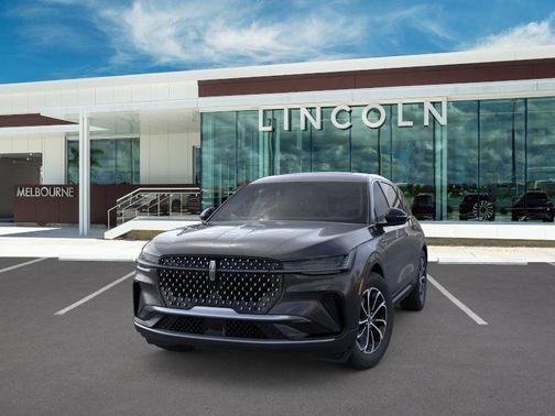 Infinite Black Metallic Clearcoat 2026 Lincoln Nautilus Premiere