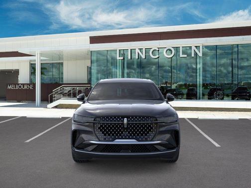 Infinite Black Metallic Clearcoat 2026 Lincoln Nautilus Premiere